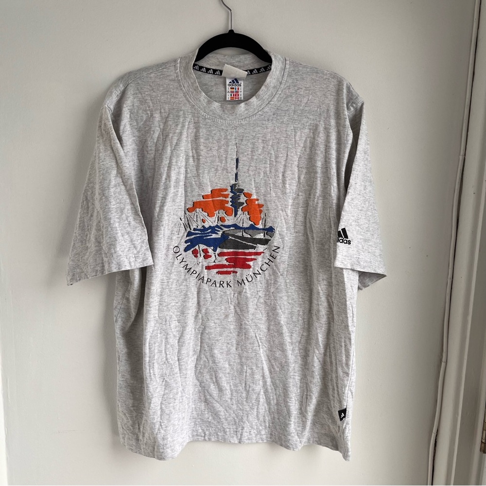 Vintage Adidas Olympiapark Munchen T-shirt Size Large Olympics Germany